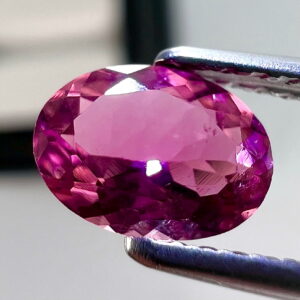 Rare Candy Pink Tourmaline 0.75 ct - Exquisite Gemstone for Jewelry