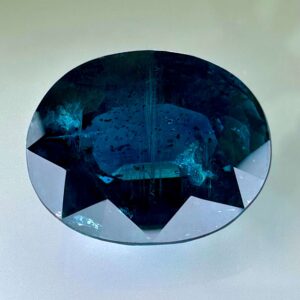 Natural Chromiferous Kyanite 20,94 ct - RARE