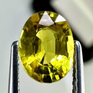 Genuine Yellow Sapphire 1.32 ct - Faceted Luxury Stone