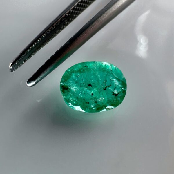 Natural Emerald 1.27 ct - 8.1 x 6.2 mm - Zambian Gemstones